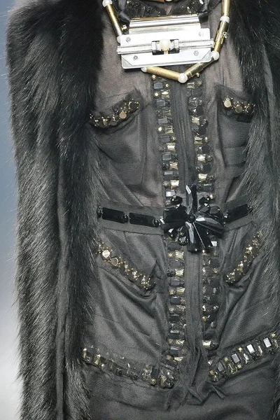 Look 96